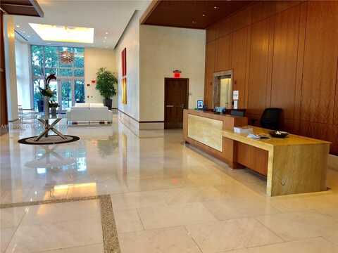 1060 Brickell Ave, Miami, FL 33131