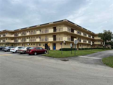 201 Berkley Rd, Hollywood, FL 33024