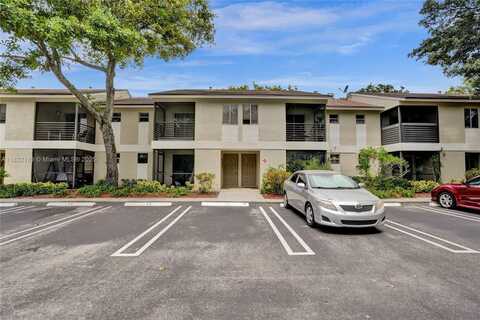 303 Gardens Dr, Pompano Beach, FL 33069