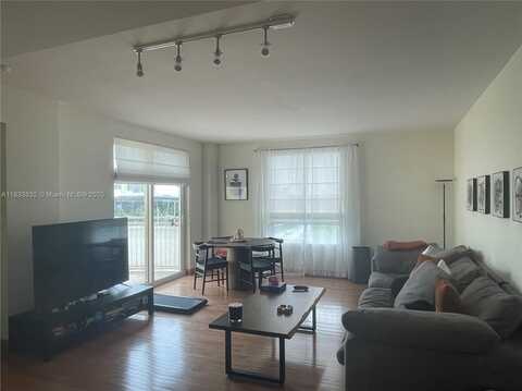 7355 SW 89th St, Miami, FL 33156