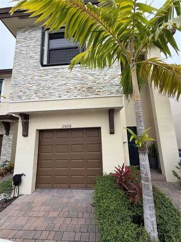 25216 SW 108th Ct, Homestead, FL 33032
