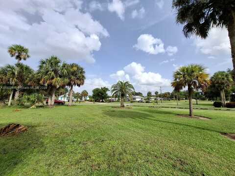442 Caloosa Estates, Labelle, FL 33935
