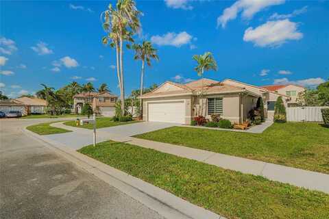 344 SW 191st Ave, Pembroke Pines, FL 33029