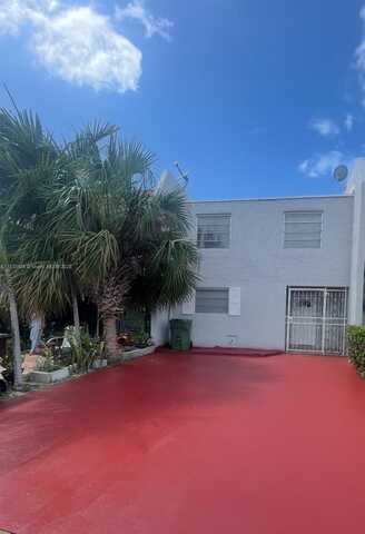 921 W 80th Pl, Hialeah, FL 33014
