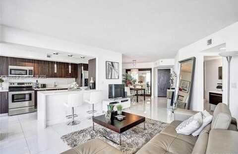 1000 Island Blvd, Aventura, FL 33160