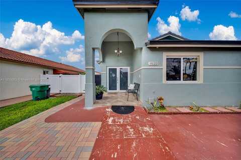 9122 NW 113th St, Hialeah Gardens, FL 33018