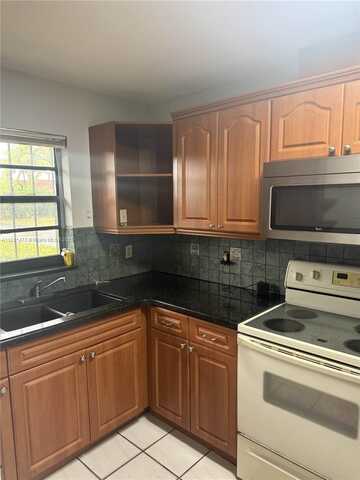5046 SW 145th Ave, Miami, FL 33175