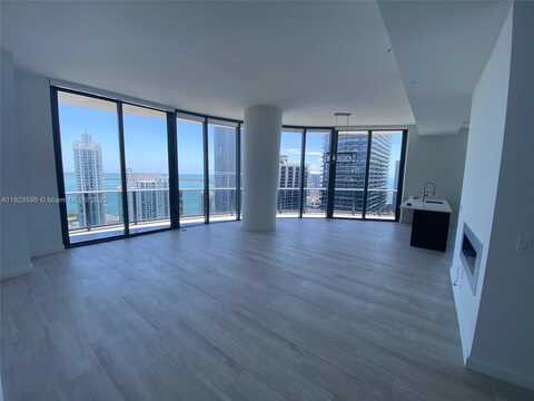 45 SW 9th St, Miami, FL 33130