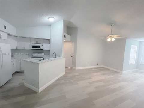 3310 N Pinewalk Dr N, Margate, FL 33063