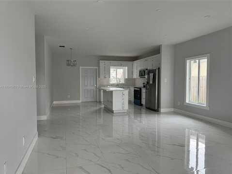 4801 NW 31st Ct, Miami, FL 33142