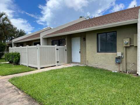 10295 Boca Bend W, Boca Raton, FL 33428