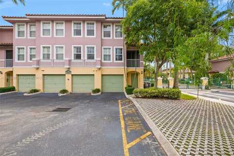 6722 W Sample Rd, Coral Springs, FL 33067