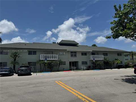 4200 NW 3rd Ct, Plantation, FL 33317