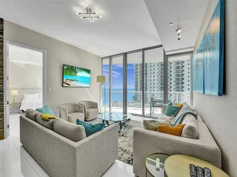 17475 Collins Ave, Sunny Isles Beach, FL 33160