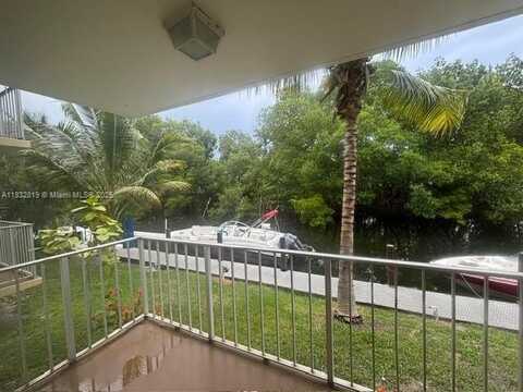 1860 Venice Park Dr, North Miami, FL 33181