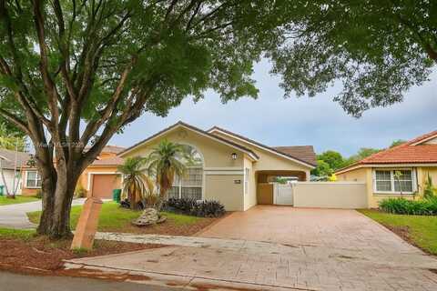 15126 NW 90th Ct, Miami Lakes, FL 33018