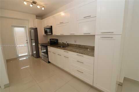 540 74th St, Miami Beach, FL 33141