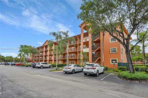 571 SW 142nd Ave, Pembroke Pines, FL 33027
