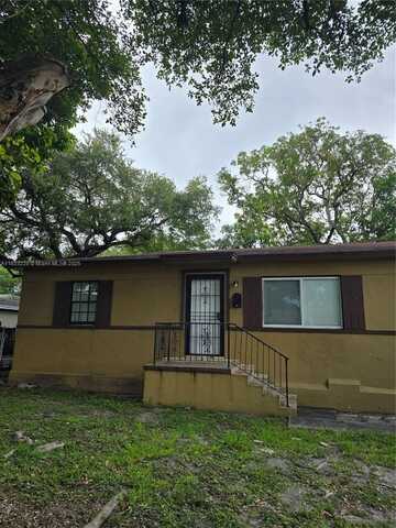6912 NW 5th Pl, Miami, FL 33150