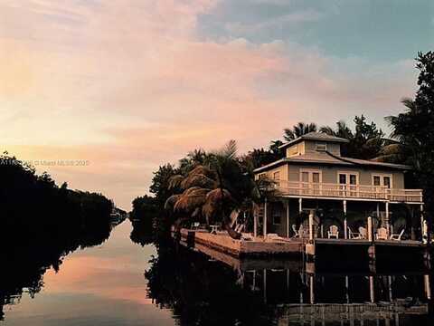 27316 Cayman Ln, Lower Keys, FL 33042