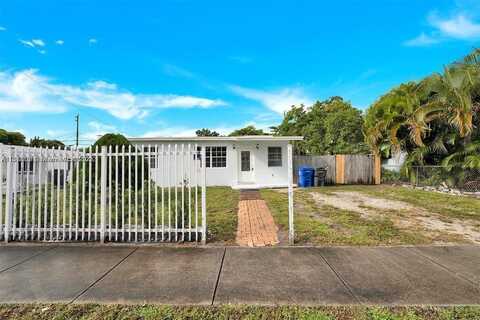 3900 SW 47th Ave, West Park, FL 33023