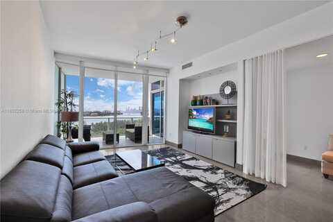 100 S Pointe Dr, Miami Beach, FL 33139