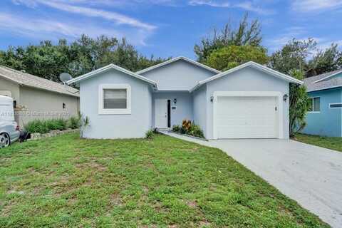 2444 Raleigh St, Hollywood, FL 33020