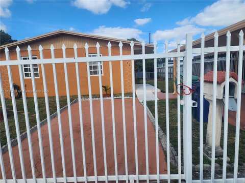 4447 NW 169th Ter, Miami Gardens, FL 33055