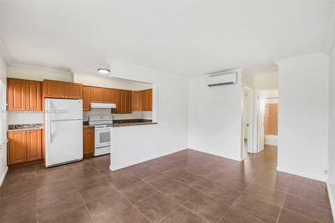 520 NE 82nd Ter, Miami, FL 33138