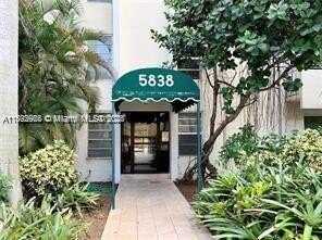 5838 SW 74th Ter, South Miami, FL 33143