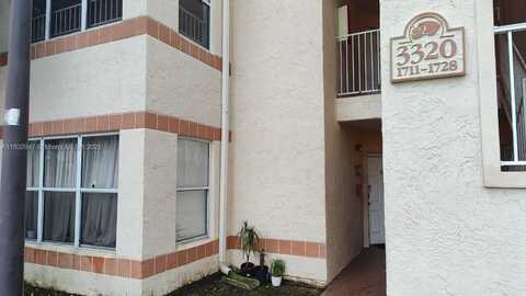 3320 N Pinewalk Dr N, Margate, FL 33063