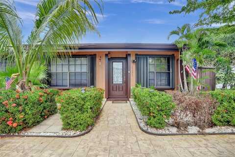 2251 Dogwood Ct, Pembroke Pines, FL 33026