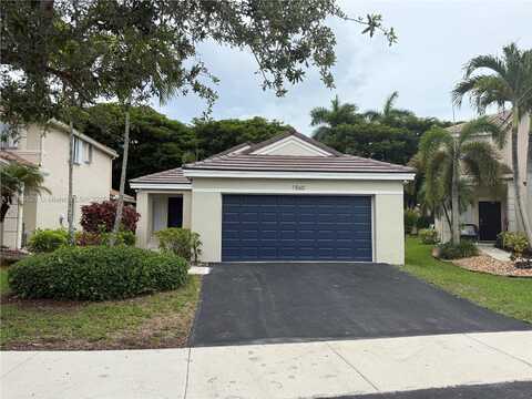 1560 Canary Island Dr, Weston, FL 33327