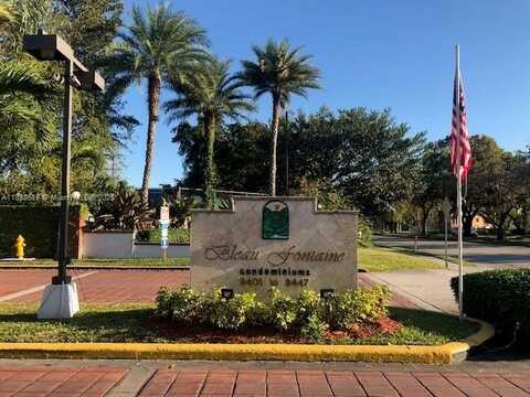 9421 Fontainebleau Blvd, Miami, FL 33172