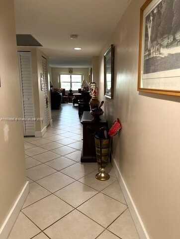 13055 SW 15th Ct, Pembroke Pines, FL 33027