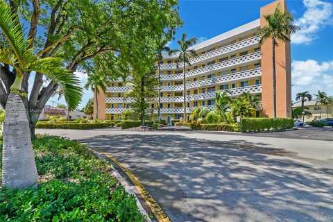 2400 NE 9th St, Fort Lauderdale, FL 33304