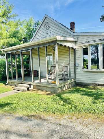 2880 S Andrews Road, Yorktown, IN 47396