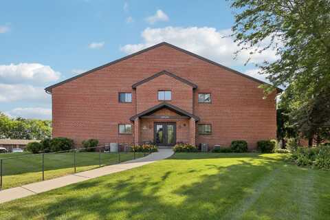 N58w23833 Hastings Ct, Sussex, WI 53089