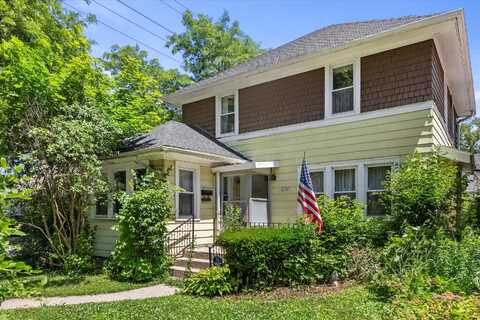 3766 N Vel R Phillips Ave, Milwaukee, WI 53212
