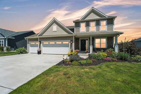 660 Spur Rd, Slinger, WI 53086