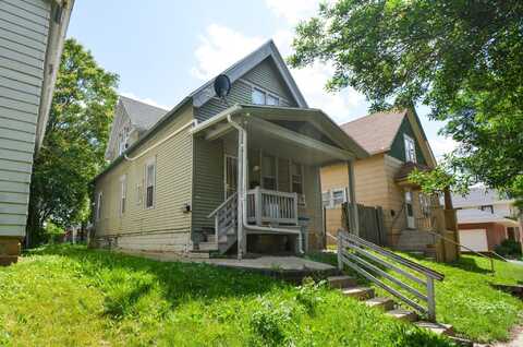 2611 W Orchard St, Milwaukee, WI 53204