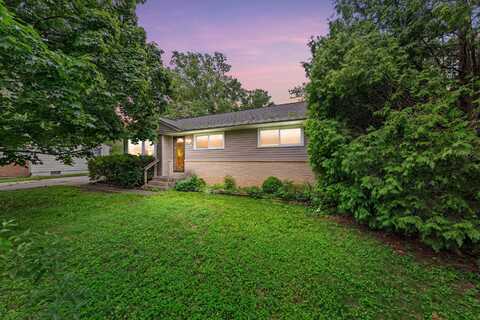 7830 N Link Pl, Milwaukee, WI 53223