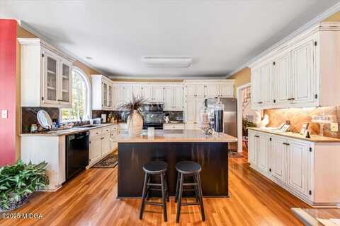 160 Barrington Hall Drive, Macon, GA 31220
