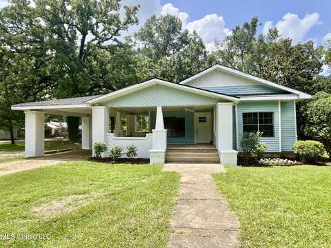 708 Lee Avenue, Crystal Springs, MS 39059