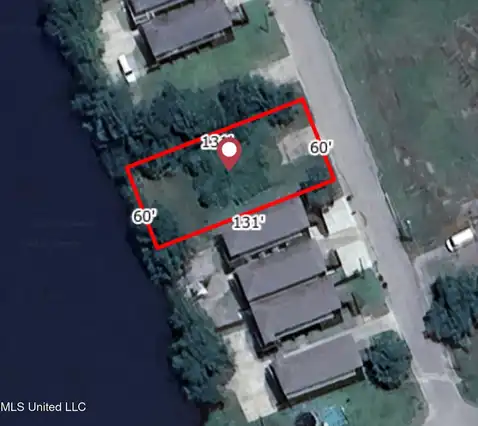 305 Lac Bleu Avenue, Pass Christian, MS 39571