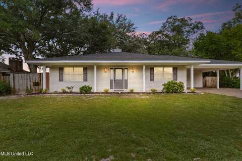 371 Lakeview Boulevard, Biloxi, MS 39531