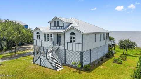 7101 Belle Fontaine Drive, Ocean Springs, MS 39564
