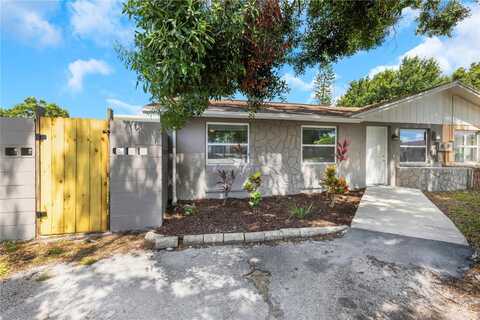 8805 PLUM GROVE COURT, TAMPA, FL 33634