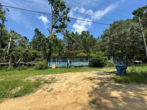 255 North Victory Circle, Lyons, GA 30436