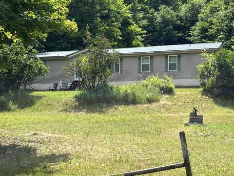 136 Columbian Road, Cranberry Lake, NY 12927